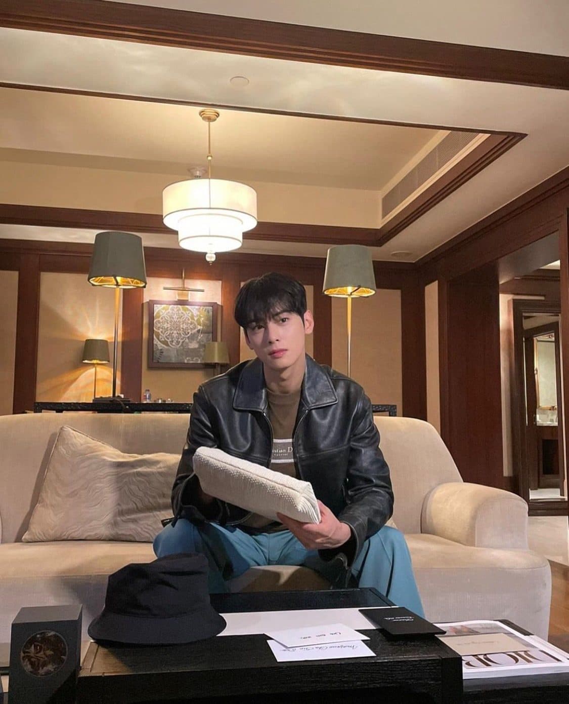 image source_instagram|eunwo.o_c