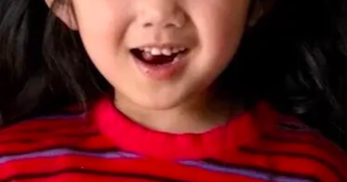 Click-B兩成員首度公開女兒 神似爸爸掀韓網關注